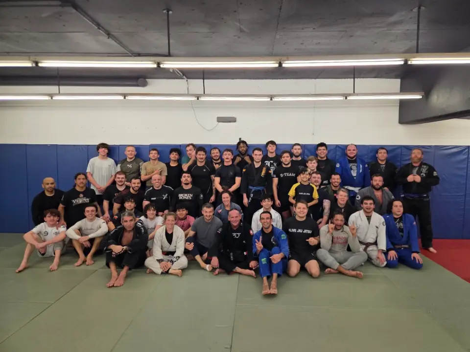 The full team at Alive Brazilian Jiu Jitsu in Kansas City